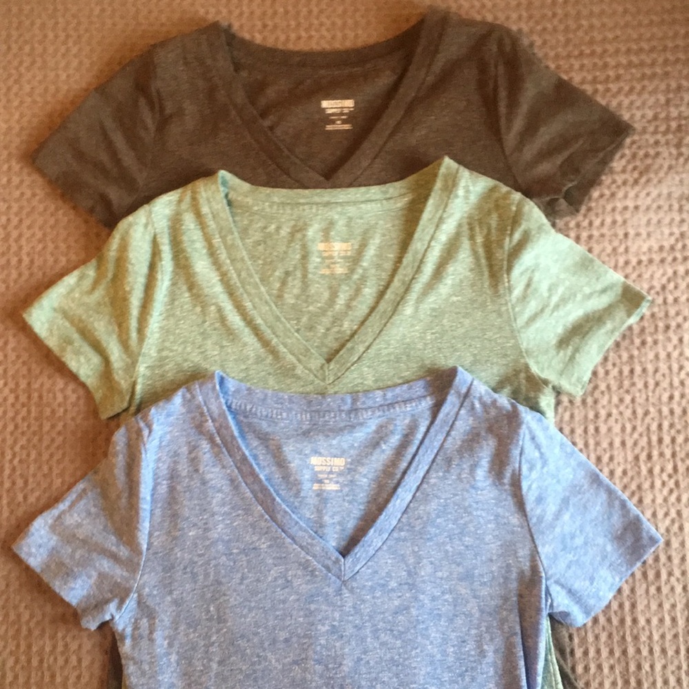 3 XS Mossimo V-neck Tees